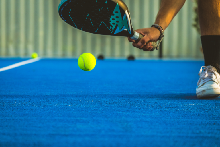 conditions de jeux optimales pour ce terrain de Padel en gazon synthétique
